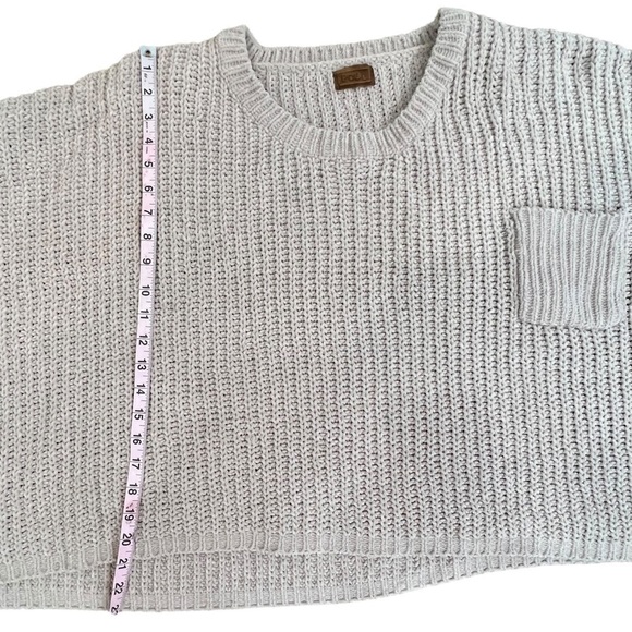 Pol Woman’s Beige Chunky Knit Pullover Oversized Soft pocket Sweater Size Large - Picture 10 of 13
